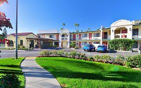 Best Western Lamplighter Inn And Suites at Sdsu