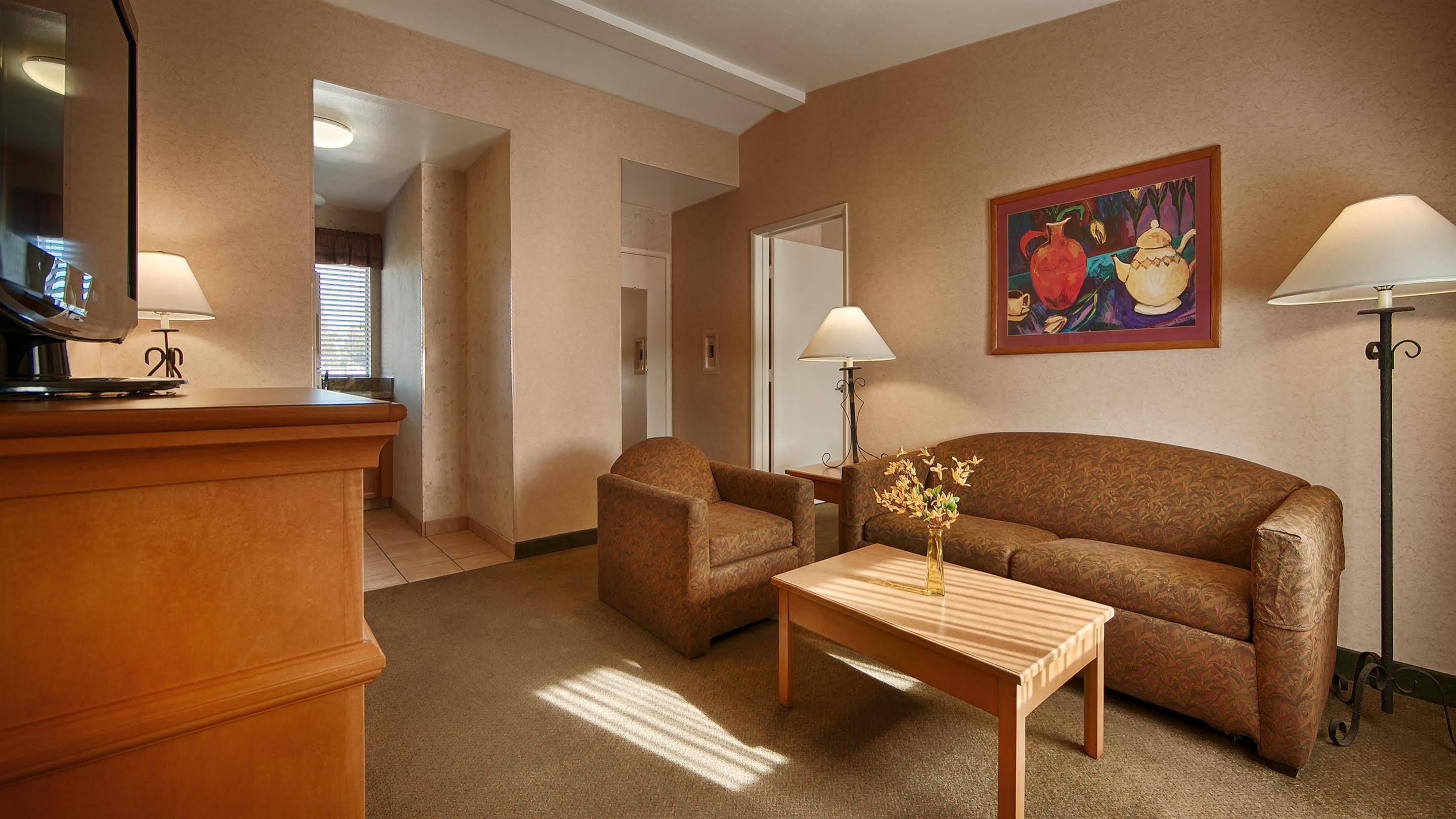 Lamplighter Inn & Suites At Sdsu San Diego Exterior photo
