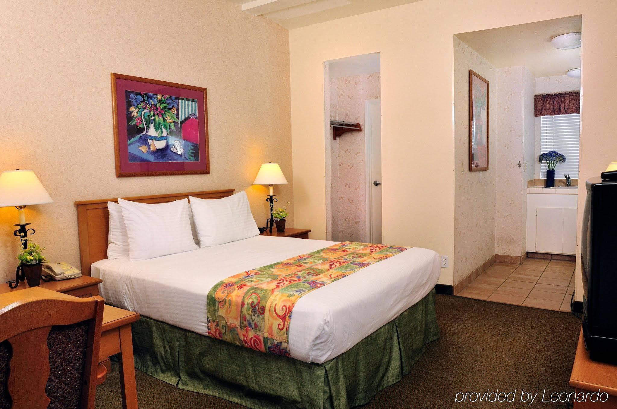 Lamplighter Inn & Suites At Sdsu San Diego Exterior photo