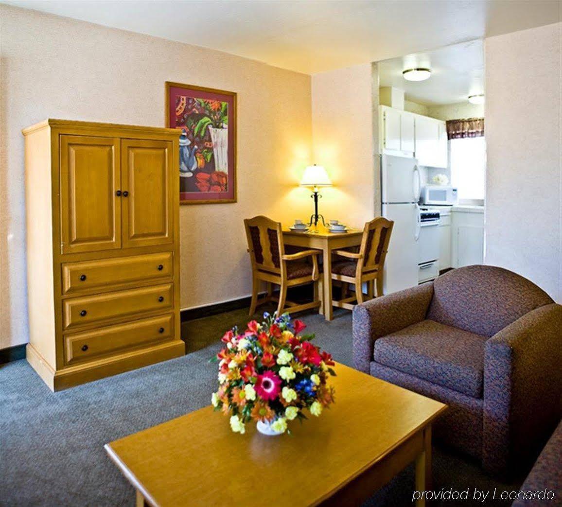 Lamplighter Inn & Suites At Sdsu San Diego Exterior photo