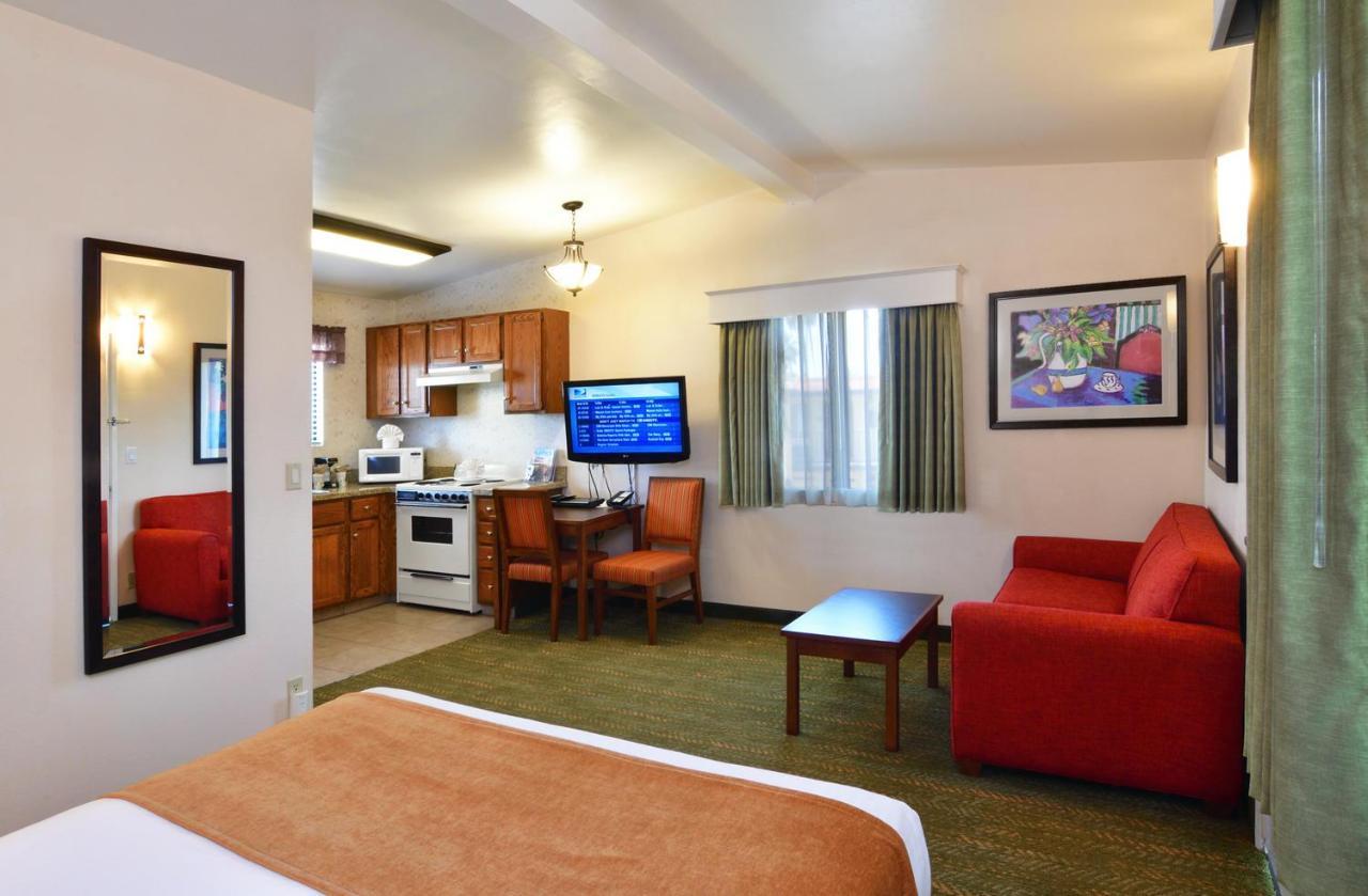 Lamplighter Inn & Suites At Sdsu San Diego Exterior photo