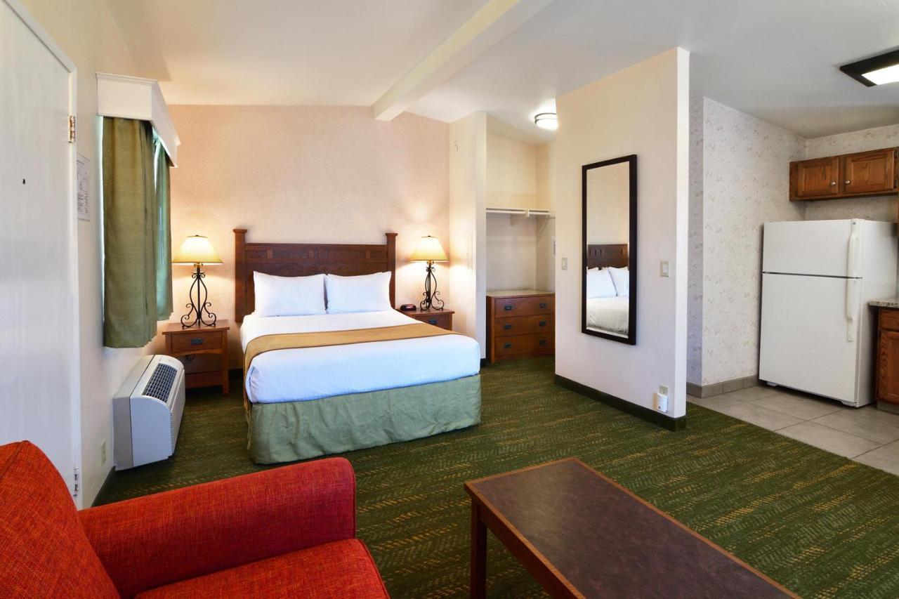 Lamplighter Inn & Suites At Sdsu San Diego Exterior photo